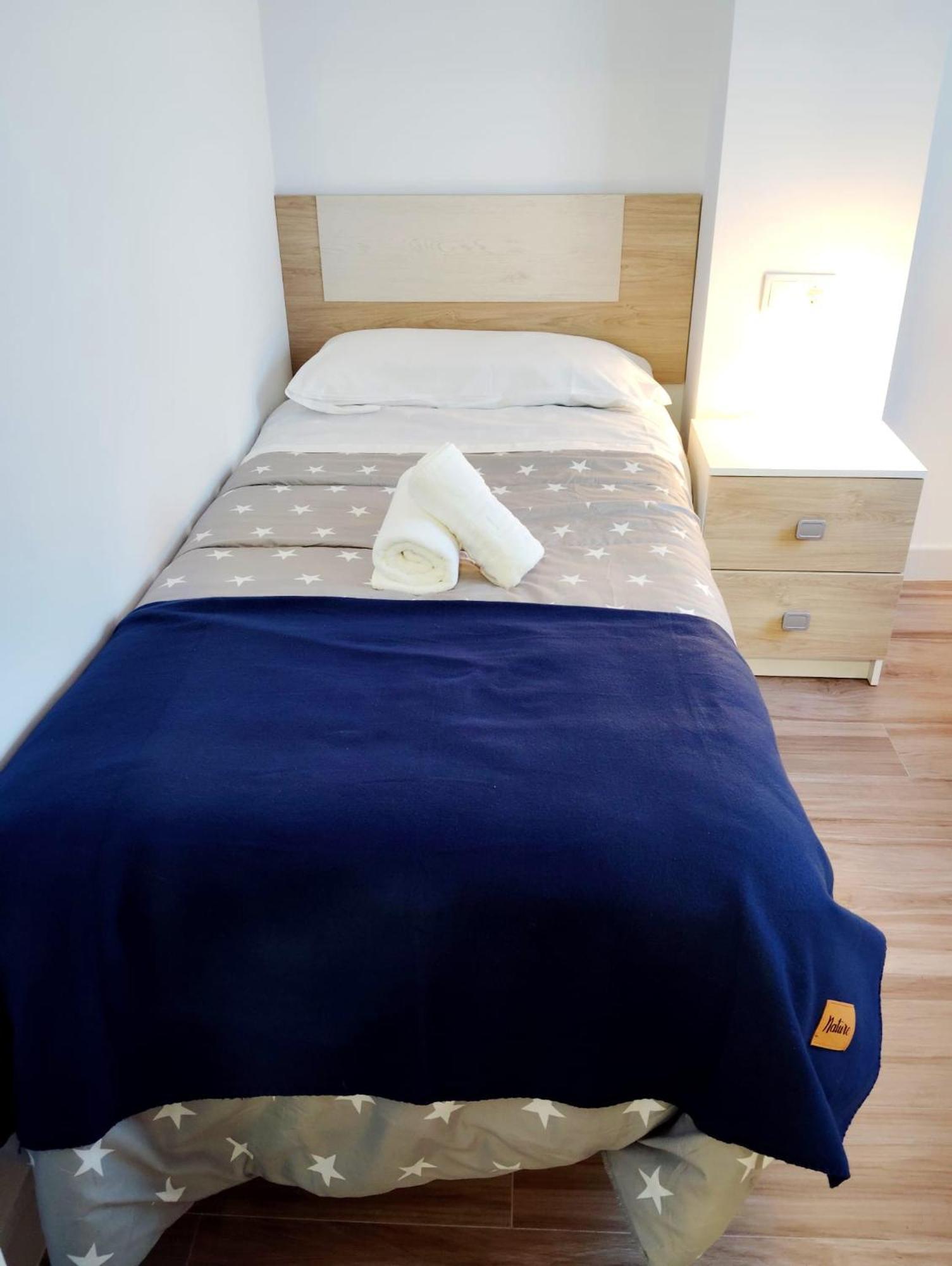 Piso Compartido Cerca Corteingles Jaen Bagian luar foto